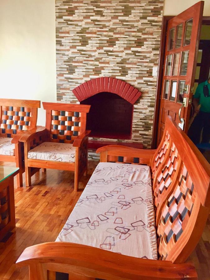 Elliannah Pines Hotel Baguio City Buitenkant foto